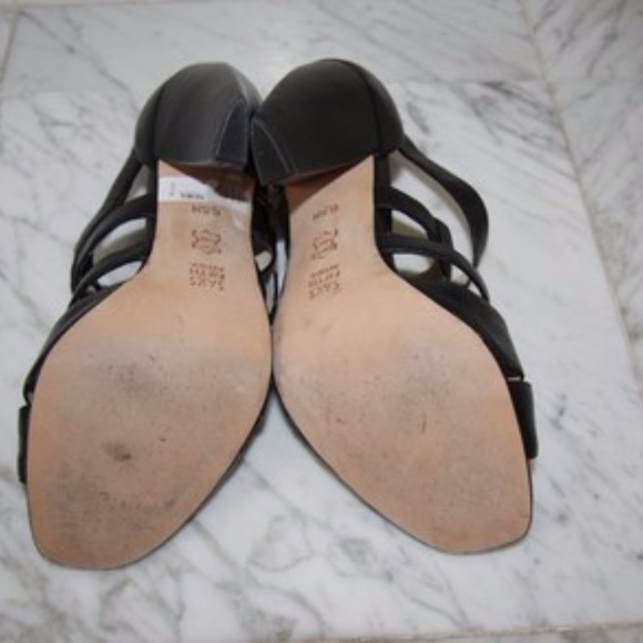 Black high heel strappy shoes, back zip - Picture 4 of 5